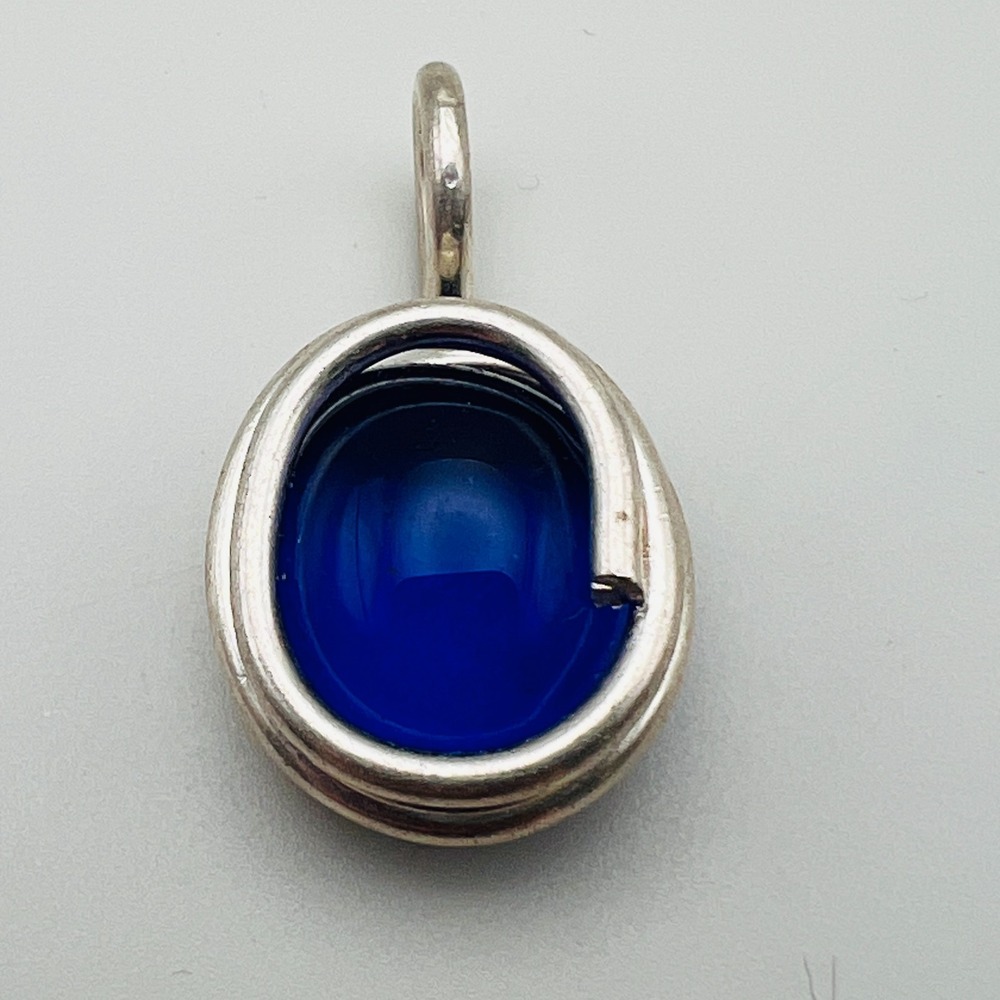 Oval Blue Cabochon Pendant Silver Tone Minimalist 1 Inch